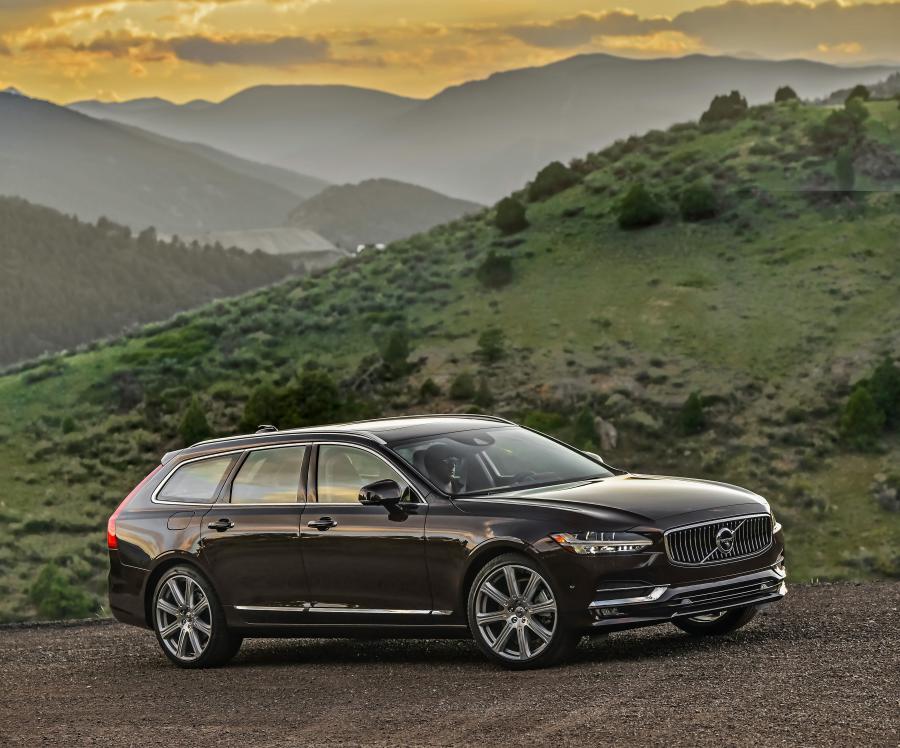  Volvo V90 T6 Inscription 2017 года  (NA) (фото 13 из 19)